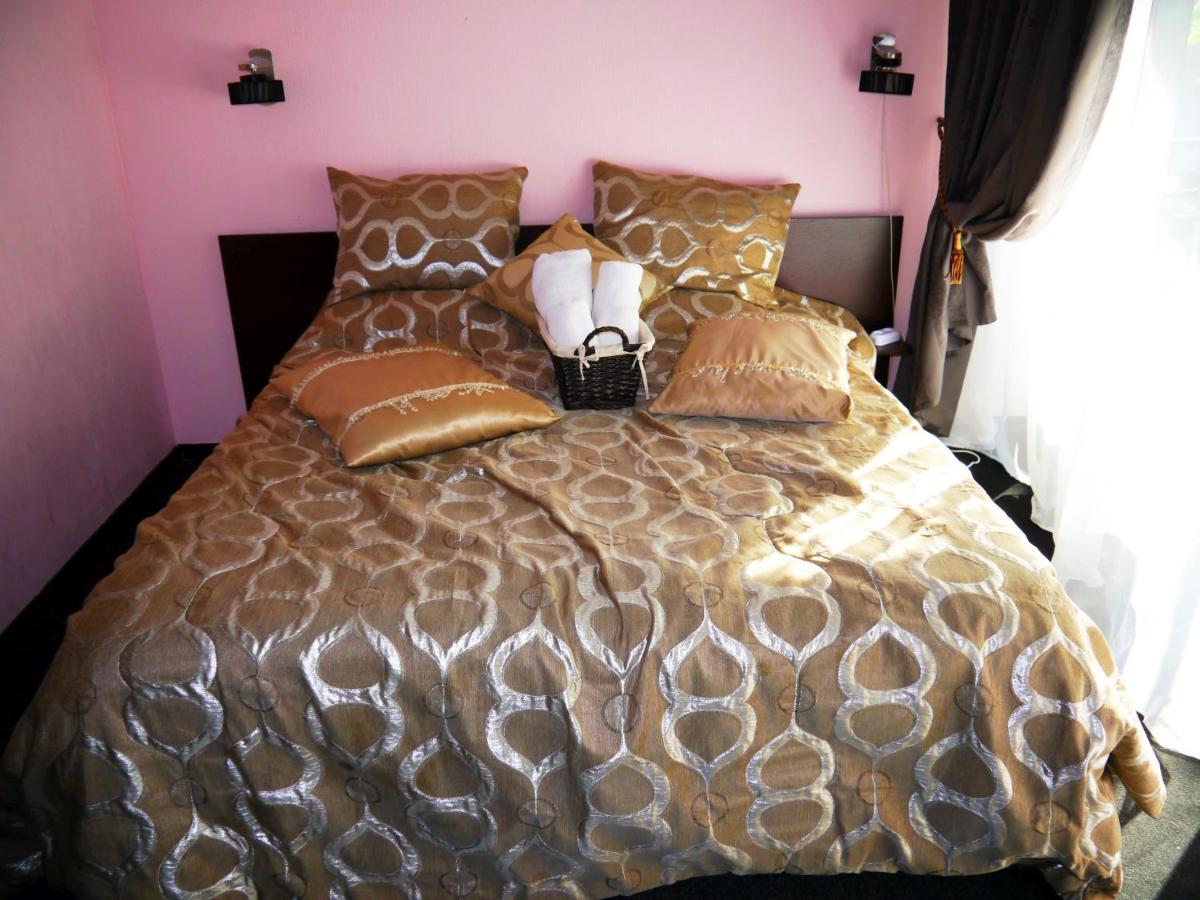 Kizhi Art Hotel Kharkov Luaran gambar