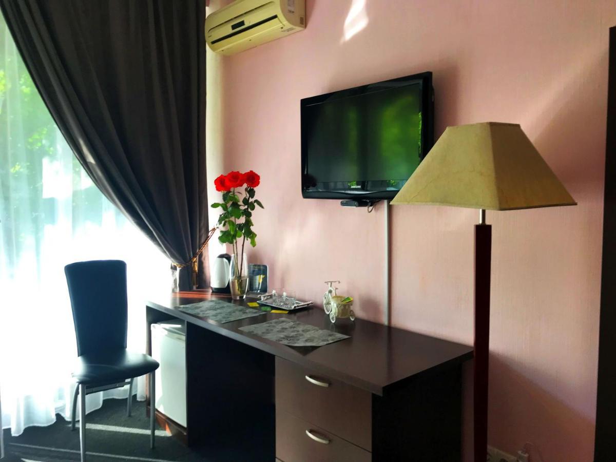 Kizhi Art Hotel Kharkov Luaran gambar