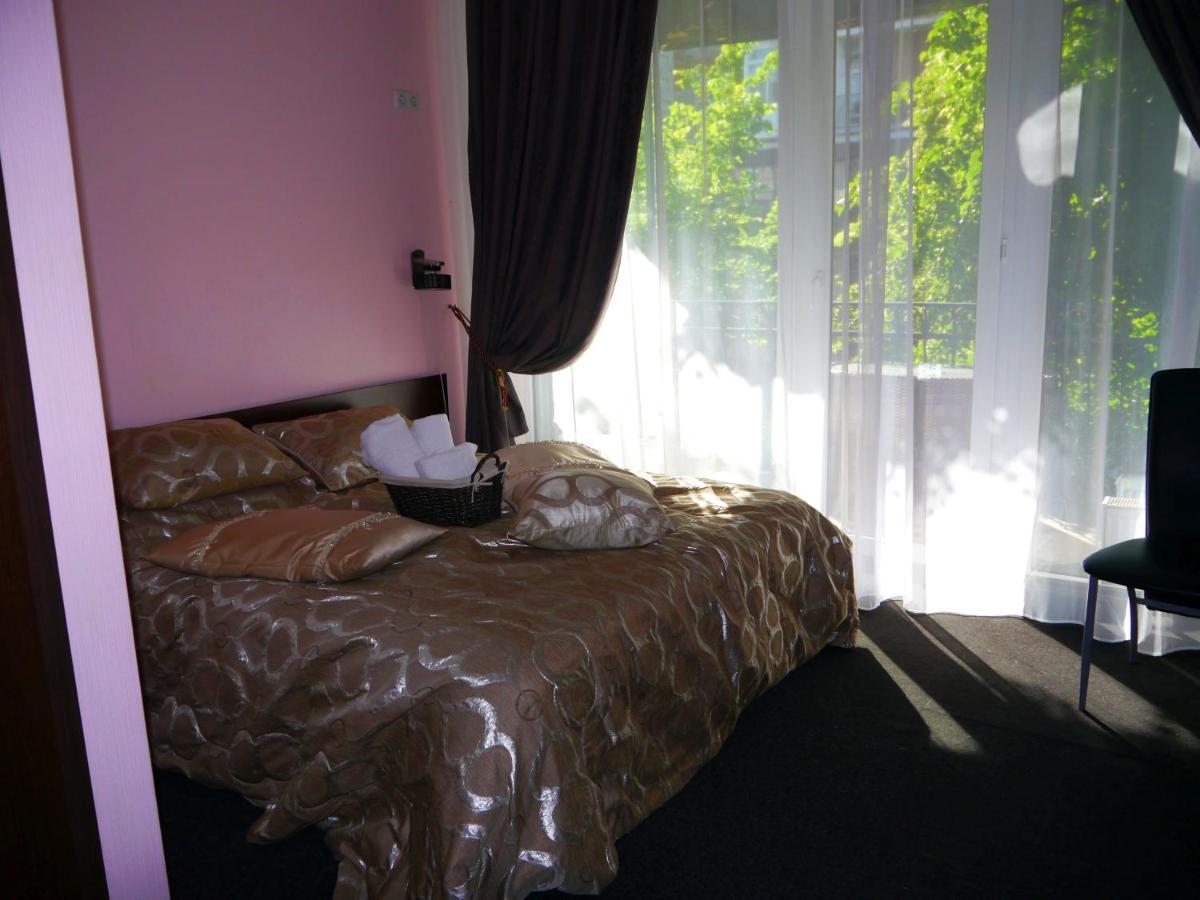 Kizhi Art Hotel Kharkov Luaran gambar