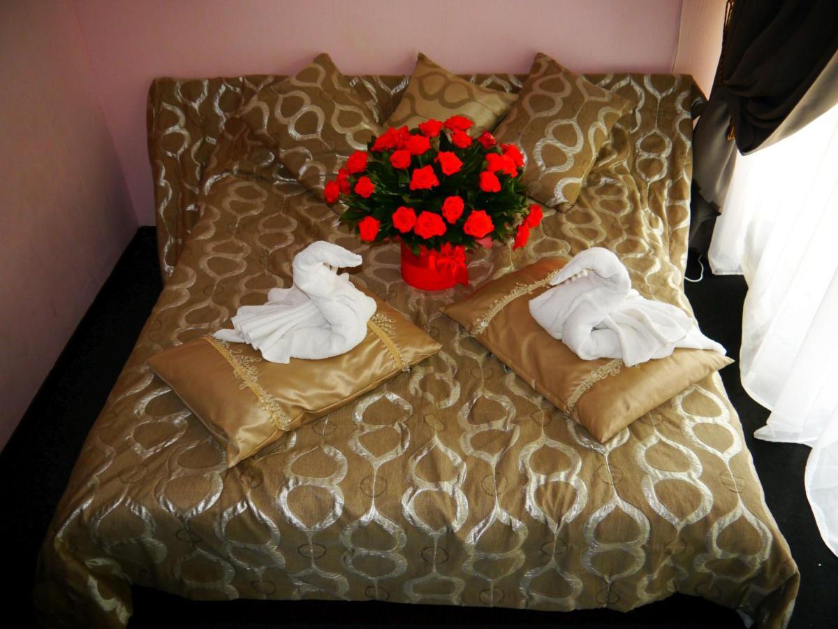 Kizhi Art Hotel Kharkov Luaran gambar