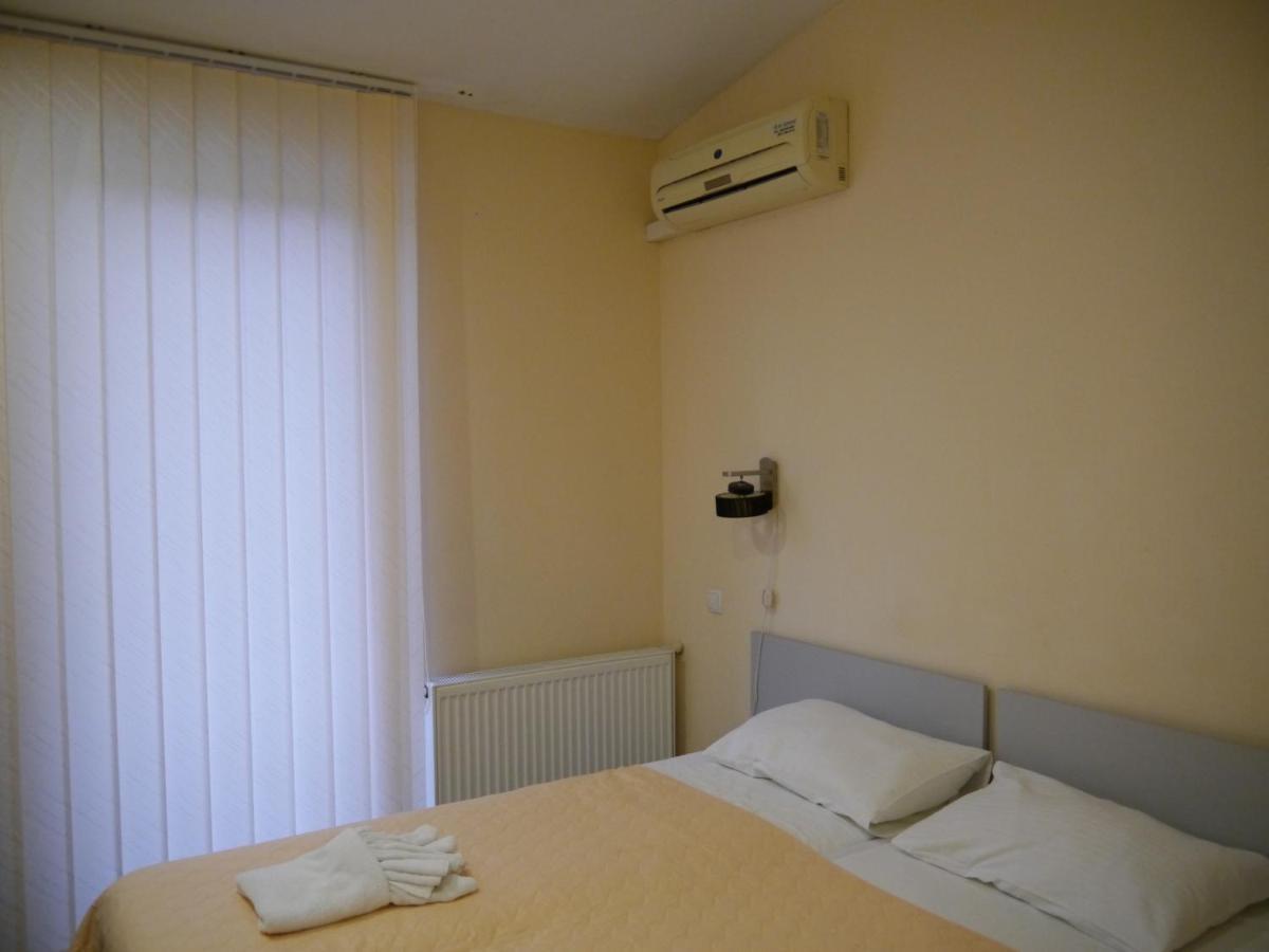 Kizhi Art Hotel Kharkov Luaran gambar
