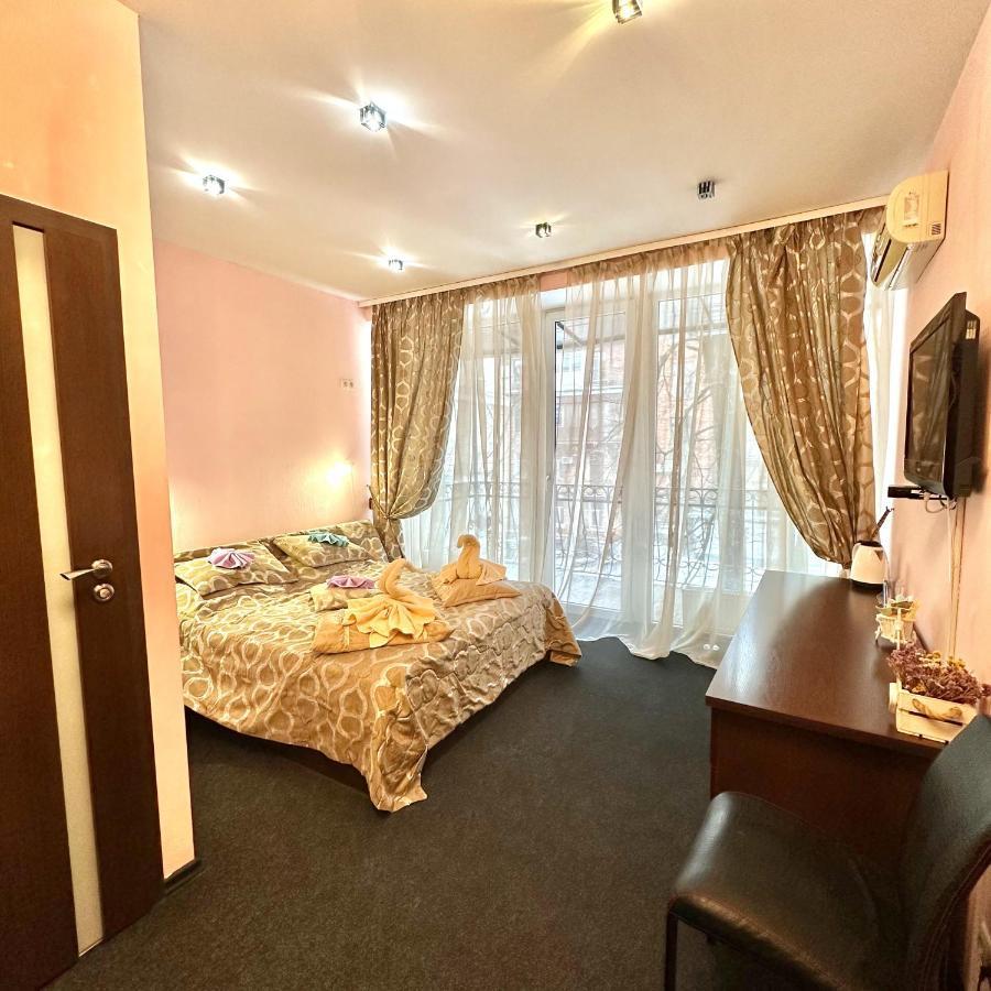 Kizhi Art Hotel Kharkov Luaran gambar