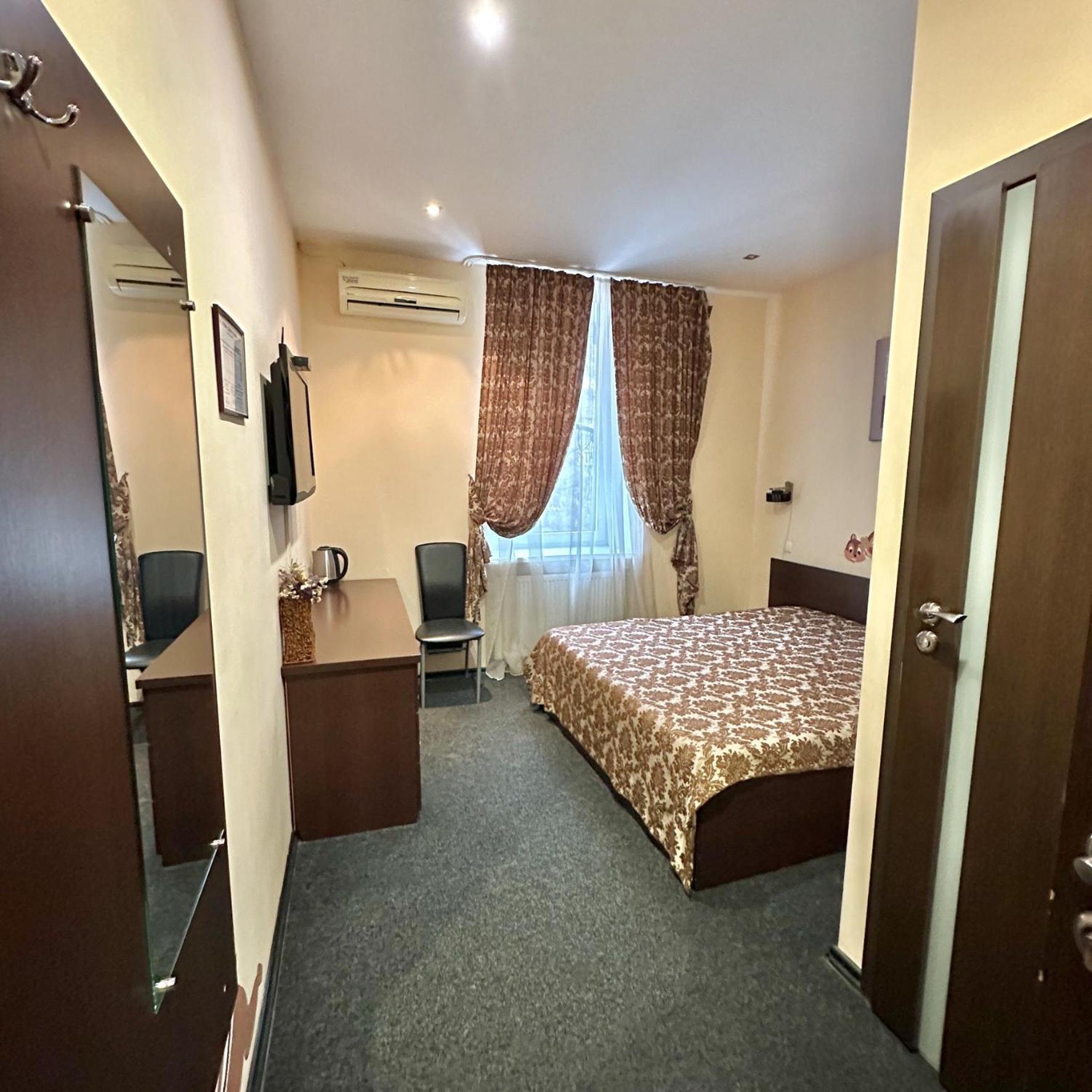 Kizhi Art Hotel Kharkov Luaran gambar