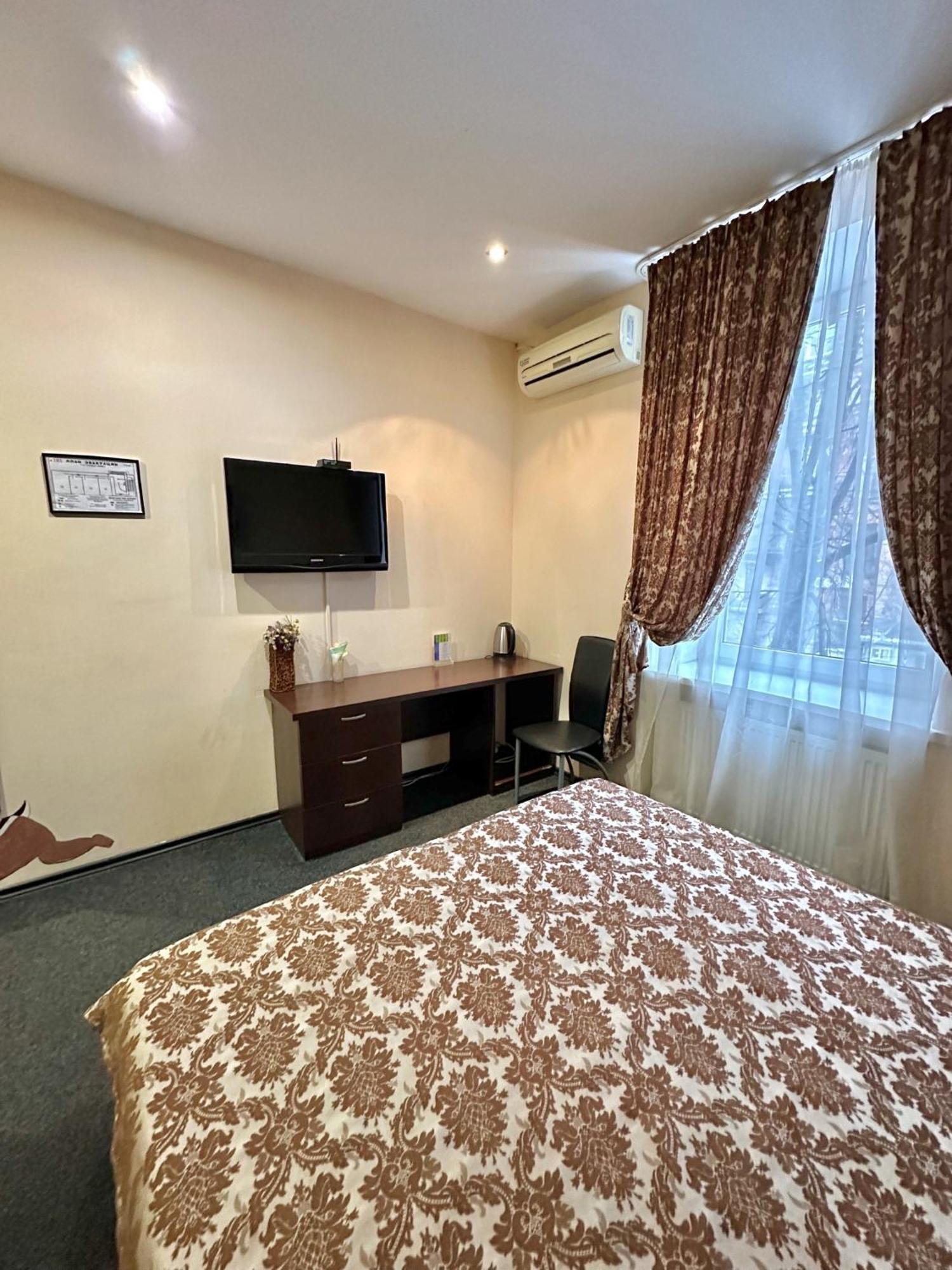 Kizhi Art Hotel Kharkov Luaran gambar